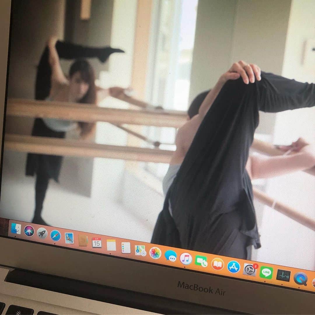 池田美佳さんのインスタグラム写真 - (池田美佳Instagram)「#create #撮影 #practice #comingsoon #dancer #contemporarydance #池田美佳」8月15日 23時19分 - mikaring72