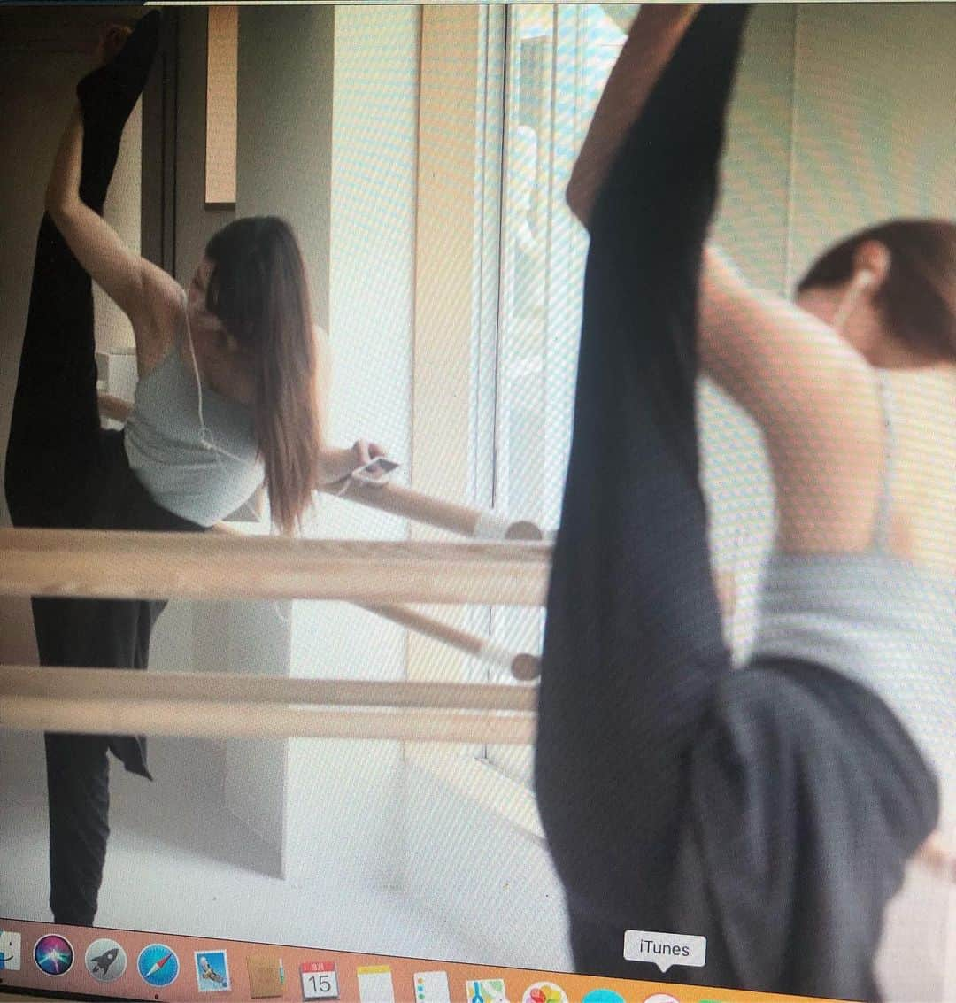 池田美佳さんのインスタグラム写真 - (池田美佳Instagram)「#create #撮影 #practice #comingsoon #dancer #contemporarydance #池田美佳」8月15日 23時19分 - mikaring72