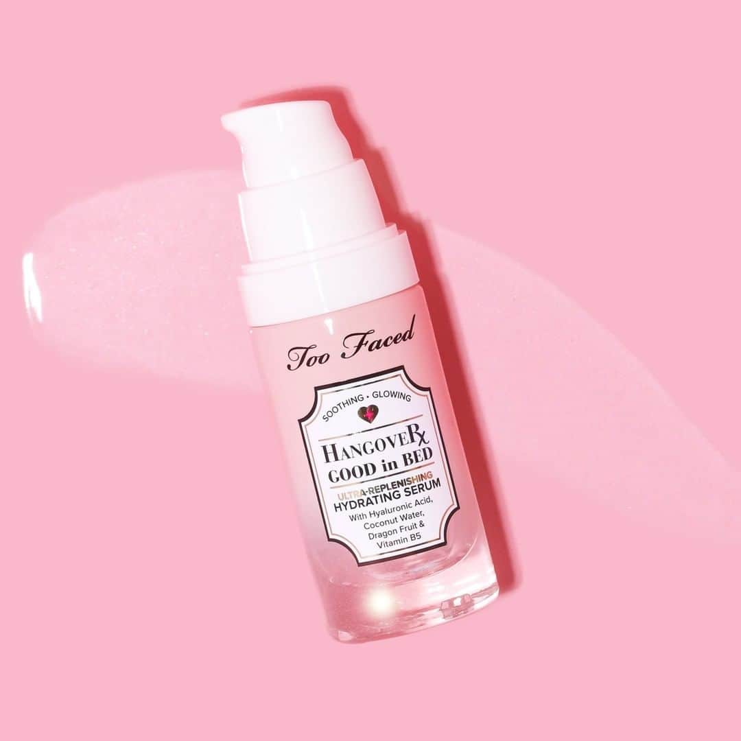 Too Facedさんのインスタグラム写真 - (Too FacedInstagram)「Hydrate, smooth, and replenish your skin overnight with our Hangover Good in Bed Serum. 💦 Available @macys. #tfhangover #toofaced」8月16日 0時00分 - toofaced