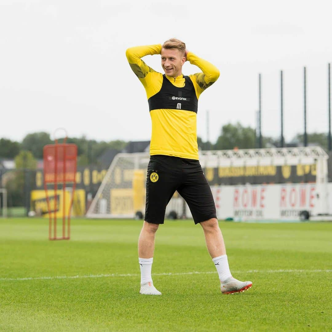 ボルシア・ドルトムントさんのインスタグラム写真 - (ボルシア・ドルトムントInstagram)「😄🆚🙆‍♂️ #happyfaces #bvb #borussiadortmund #bvb09 #training #vibes #mood #thorganhazard #matshummels #axelwitsel #pacoalcacer #marcoreus」8月16日 0時37分 - bvb09