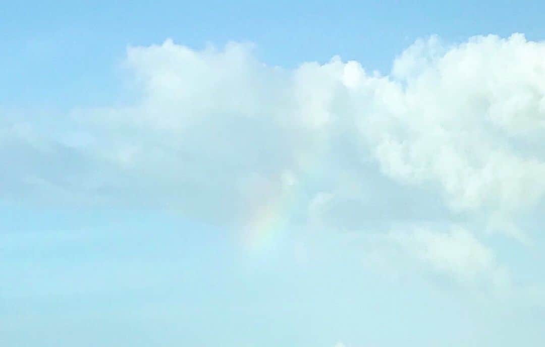 のインスタグラム：「19歳になりました🌈」
