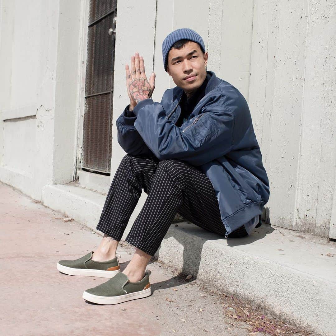 トムズシューズのインスタグラム：「Ultra-lightweight design meets all-day comfort. TRVL LITE.」
