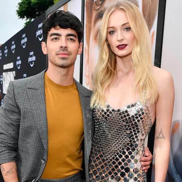 E! Onlineさんのインスタグラム写真 - (E! OnlineInstagram)「When Joe Jonas turned 29 last year, he was engaged to Sophie Turner, released an EP with DNCE, and still on a Jonas Brothers hiatus. See how all of that has changed as he turns 30 at the link in our bio. (📷: Shutterstock)」8月16日 2時32分 - enews