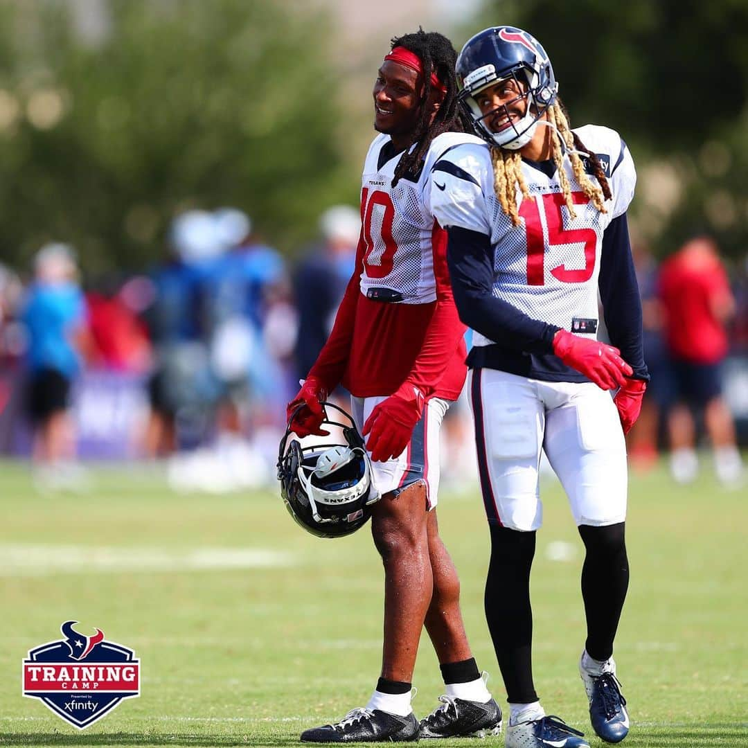 ヒューストン・テキサンズさんのインスタグラム写真 - (ヒューストン・テキサンズInstagram)「Dreaded duo. #TexansCamp」8月16日 2時43分 - houstontexans