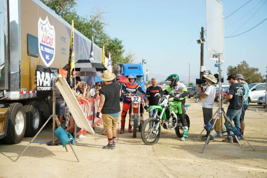 Racer X Onlineさんのインスタグラム写真 - (Racer X OnlineInstagram)「Go behind the scenes of Bennett’s War and how it hopes to change the way motocross is presented on the silver screen. Read HOLLYWOOD MOTO in the October 2019 issue of Racer X magazine. Preview the October issue sponsored by AirMedCare Network and become a subscriber for just 99 cents. | Link in bio⁠」8月16日 3時00分 - racerxonline
