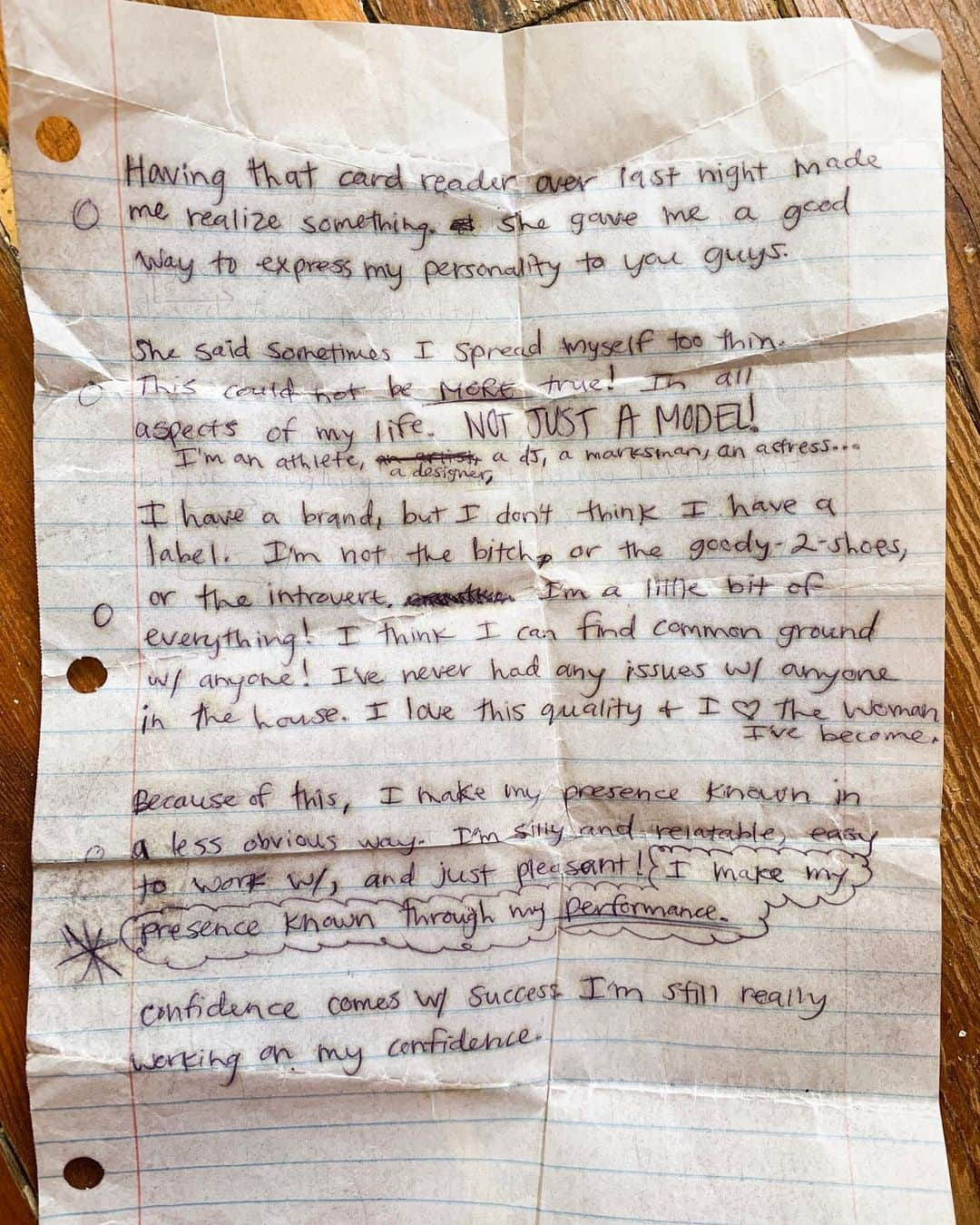 インディア・ガンツさんのインスタグラム写真 - (インディア・ガンツInstagram)「SWIPE to read ➡️ Last night while I was unpacking, I found a journal entry I had written during America’s Next Top Model and it really hit me. In a good way, I think. My biggest critique during the show (that they didn’t air btw) was that I was flat. A bit boring. Lacking that “boss” quality. I was told several times that I need to pick a lane. That has always been a struggle of mine, and I hate that society and Instagram make you pick one thing to be. On ANTM, I wasn’t the bitch or the goody-two-shoes or the cheer leader... I was just me. I like to think I can get along with a lot of different people because I can adapt and find something in common with just about anybody. But being pleasant, kind, easy to work with, and respectful are not the reasons you go viral on Instagram or stand out on a reality TV show, and that was what I battled the whole experience. I battle this stress and pressure everyday on Instagram too, thinking I need to be a “travel blogger” or “fashion blogger” or “model” yadah yadah yadah... Not looking for sympathy -your girl is just fine 😊 I just want to share my goal moving forward: I want to show you who I am and embrace the different sides of myself. One day, you‘ll get a goofy video, the next day a high fashion modeling shot, the next day a photo of me playing my favorite sport 🏐 and the next day, nothing, because I’m doing something personal that I don’t want to plaster on the internet... and so on. Anywayssss I’m here to say that you don’t have to pick a lane. Be whoever you want to be, and find a way to make all your interests work in synchrony. I’m going to practice what I preach and work hard to make this happen for myself too :) love you all. Thanks for following along and adapting to whatever I decide to be on this platform. You guys are the reason I keep it going and don’t quit Instagram altogether. So thanks beauties 💋」8月16日 3時35分 - indiagants