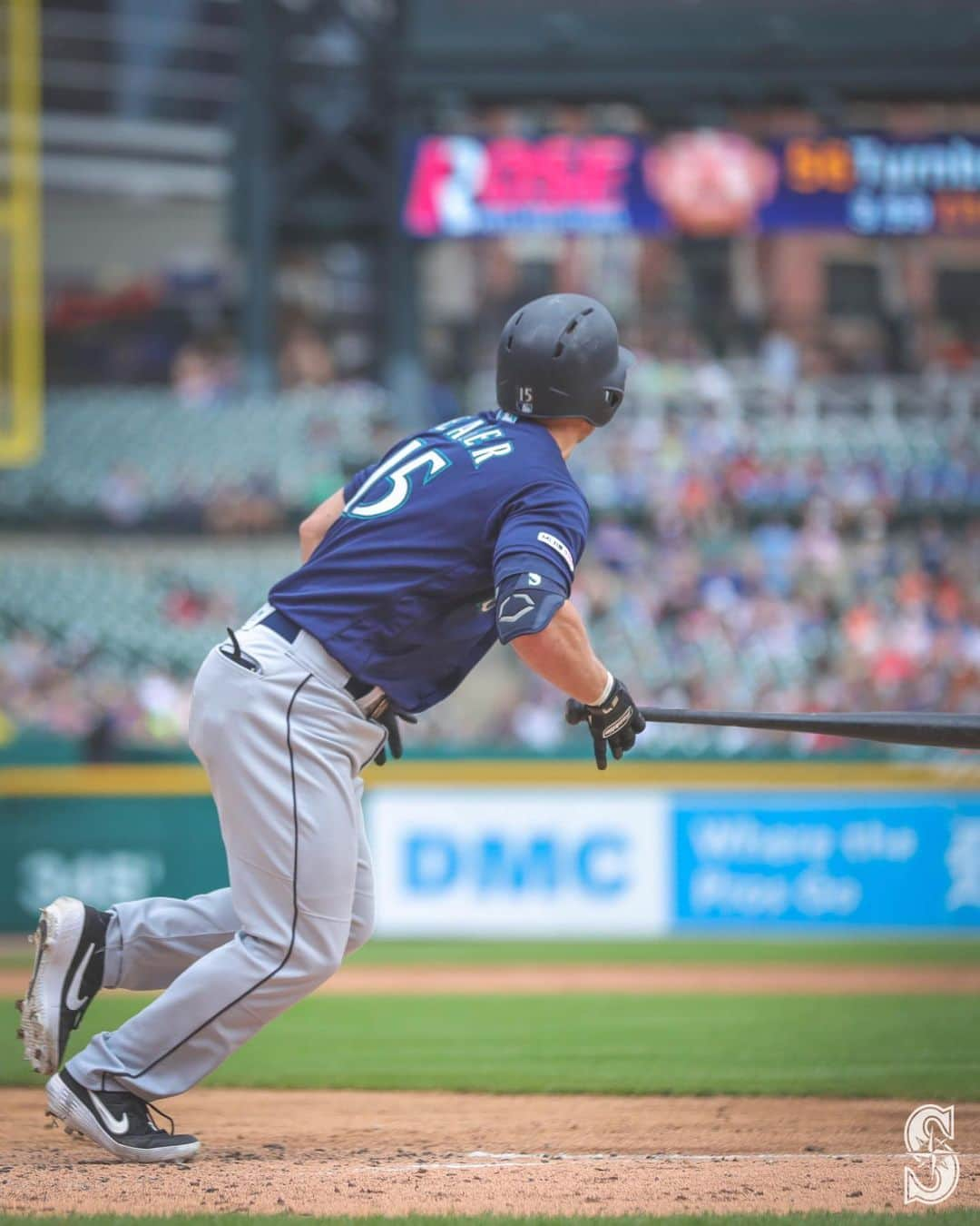 シアトル・マリナーズさんのインスタグラム写真 - (シアトル・マリナーズInstagram)「9️⃣-game hitting streak for this guy. 👆」8月16日 3時49分 - mariners