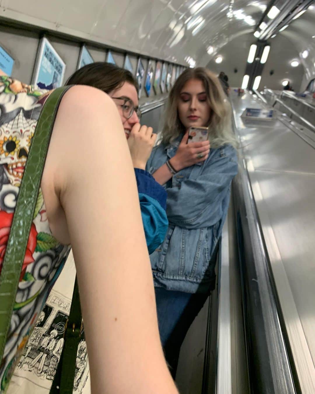 コール・スプラウスのインスタグラム：「There are lots of people in this wide ol world that want to see me laid out-  Bludgeoned by some frat boy’s knuckle or canceled by some mommy blogger on a nicotine stained keyboard. And while my survival radar has, unfortunately, become more keen over time, there is no group to which I am more wary than the teenage girl. Yes, you heard it well. I am quite afraid of little girls. And while my illusory masculinity has taken a bit of a bruising over my career, allow me to explain myself. There is no demographic more diligent than the teenage girl. They always know where I am, they always know who I am, and they are also responsible for WHY I am. Take this duelist as example.  She had thought herself the rogue while riding the escalator on her slow descent into hell. Yes, I was going to the same destination, but we always figured that didn’t we? Both Dante and Virgil here couldn’t help but stifle their demonic wails as they spied me, quick to pull out her phone and capture the whole event for a ~whopping~ 47 likes on her personal Instagram. A shame the denim couldn’t hide the overwhelming musk of sweat and mischief that filled the central London tube entrance, and my nose had smelled something funny coming from her general direction. Her friend’s lokinous side eye and hand cupped to her mouth as if breathing into a phantom paper bag was all too telling. I knew I was in for a fight. I readied my pistol and fired first. They say her ghost still haunts that station, her muddled peppa squeals signaling her next young male victim. Hope to see you again when Im back on the river styx.  #cameraduels」