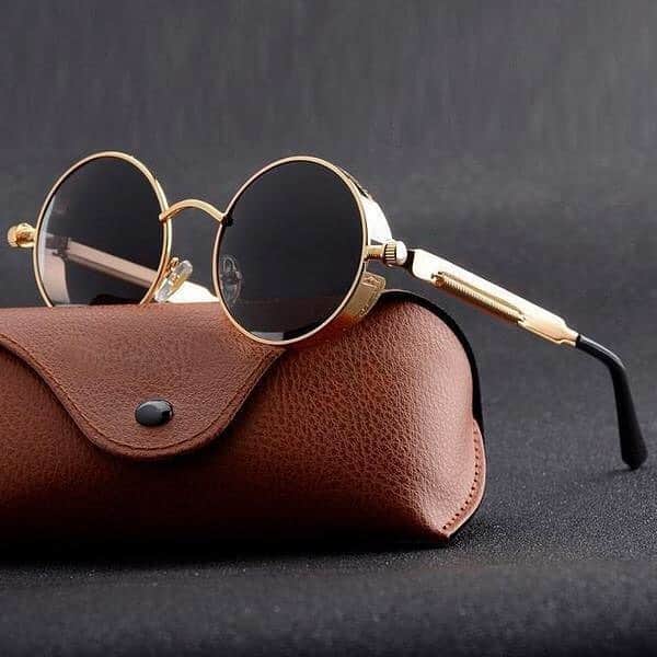 STYLE4GUYSのインスタグラム：「Vintage Sunglasses 💰 $38.99- by @street_one_style  at  WWW.Streetonestyle.com  _ 💥Available 10 versions - 🔥Only today a cover as a gift!!! 💡Limited Time. Hurry, Before It Is Gone!!! - Collection ➡️ Accessories _ + Free Worldwide Shipping & Easy Return🌏 . ✅ Get 10% OFF USE PROMO CODE: MF10 . You may place your order at our website at WWW.Streetonestyle.com . by @street_one_style by @street_one_style  _ ✅ Get 10% OFF USE CODE: MF10 ✅ Free Shipping Worldwide🌏 _ WWW.Streetonestyle.com」