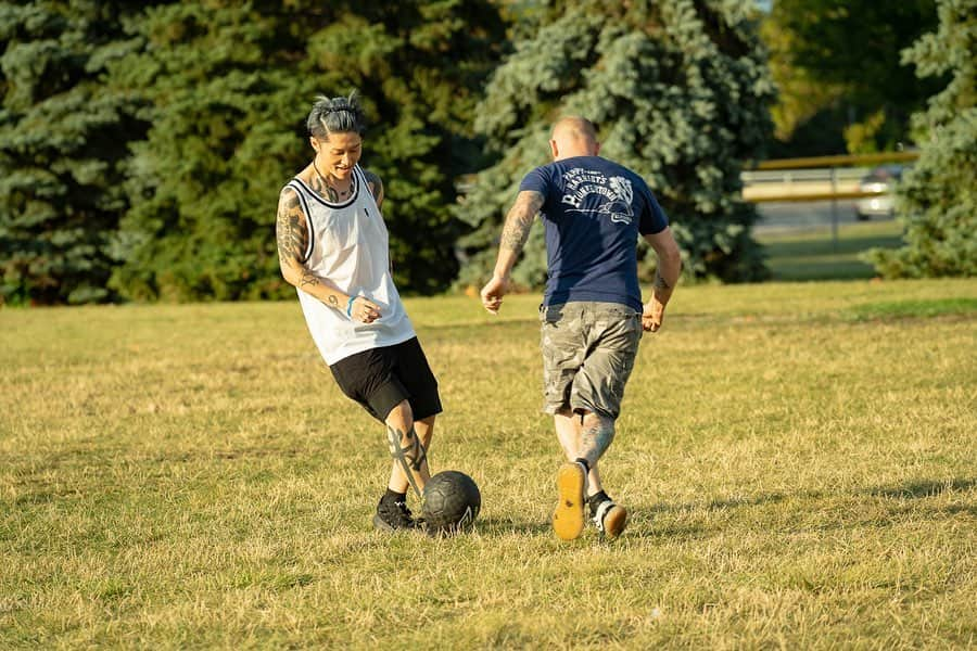 雅-MIYAVI-さんのインスタグラム写真 - (雅-MIYAVI-Instagram)「MYV CUP 2019 💥💥💥⚽️ Played soccer w/ the tour crew members! The last time I played was in Bangladesh with refugee kids. Tho sometime it feels like my body is not catching up with what I picture in my head, it’s always great to sweat n have fun especially on the road with shows almost everyday. We are gonna rock Detroit tonight with sore muscles all over 🤘🏻そして、ツアークルーの皆とサッカー‼️‼️バングラデシュ訪問以来ボールを蹴ってなかったので、なかなか体がついていかない場面もあり（笑）毎日ショーが続くので息抜きになったかなと思いつつ、逆に疲れたという説もありつつ。。とにかく楽しかった！朝からTV、モータウンとお疲れ様でした🙌🏻 今日はデトロイト公演、みんな筋肉痛でがんばります👍🏻👍🏻😃⚽️💯 #NoSleepTillTokyo」8月16日 5時11分 - miyavi_ishihara