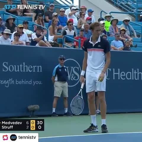 のインスタグラム：「💪🏻 🎾 quarters in Cincinnati 🇺🇸🔜 @cincytennis @lacoste @tennistv @tecnifibre」