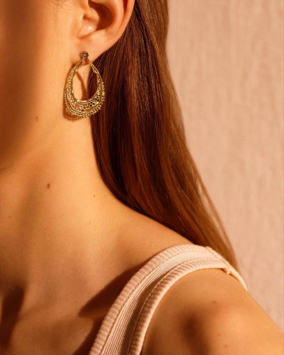 のインスタグラム：「Summer shades #aureliebidermann #dentelle #finejewelry」