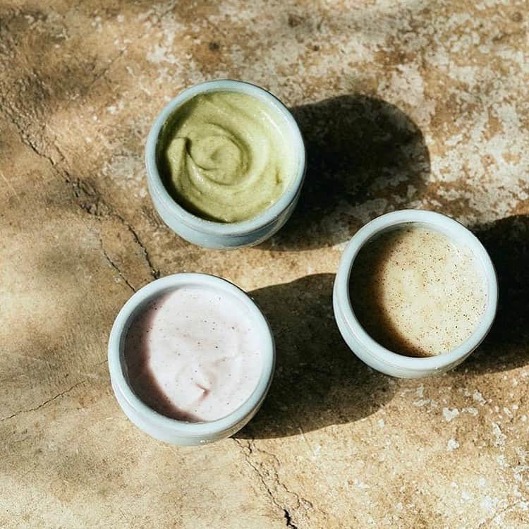 田中菜月さんのインスタグラム写真 - (田中菜月Instagram)「発酵食のワークショップを 毎月開催していますが  今月末はこの夏の肌を ケアしたいとの声をいただき 発酵美容のワークショップを 開催します。  自分の美しさは自分でつくろう。  澤井おばあちゃんも使っています笑  明日から一般受付開始します。  8/31土の午前中は空けておいてね、東京の皆さま。  #ワークショップ #手づくり #発酵美容 #夏の終わり #乳酸菌」8月16日 16時36分 - natsuki_hakko