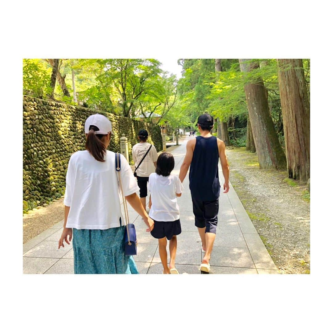 山口葵さんのインスタグラム写真 - (山口葵Instagram)「. 時の流れを感じました😌 みんな大きくなったなぁ💭 #妹三人 #三姉妹」8月16日 17時01分 - _yamaguchi_aoi_