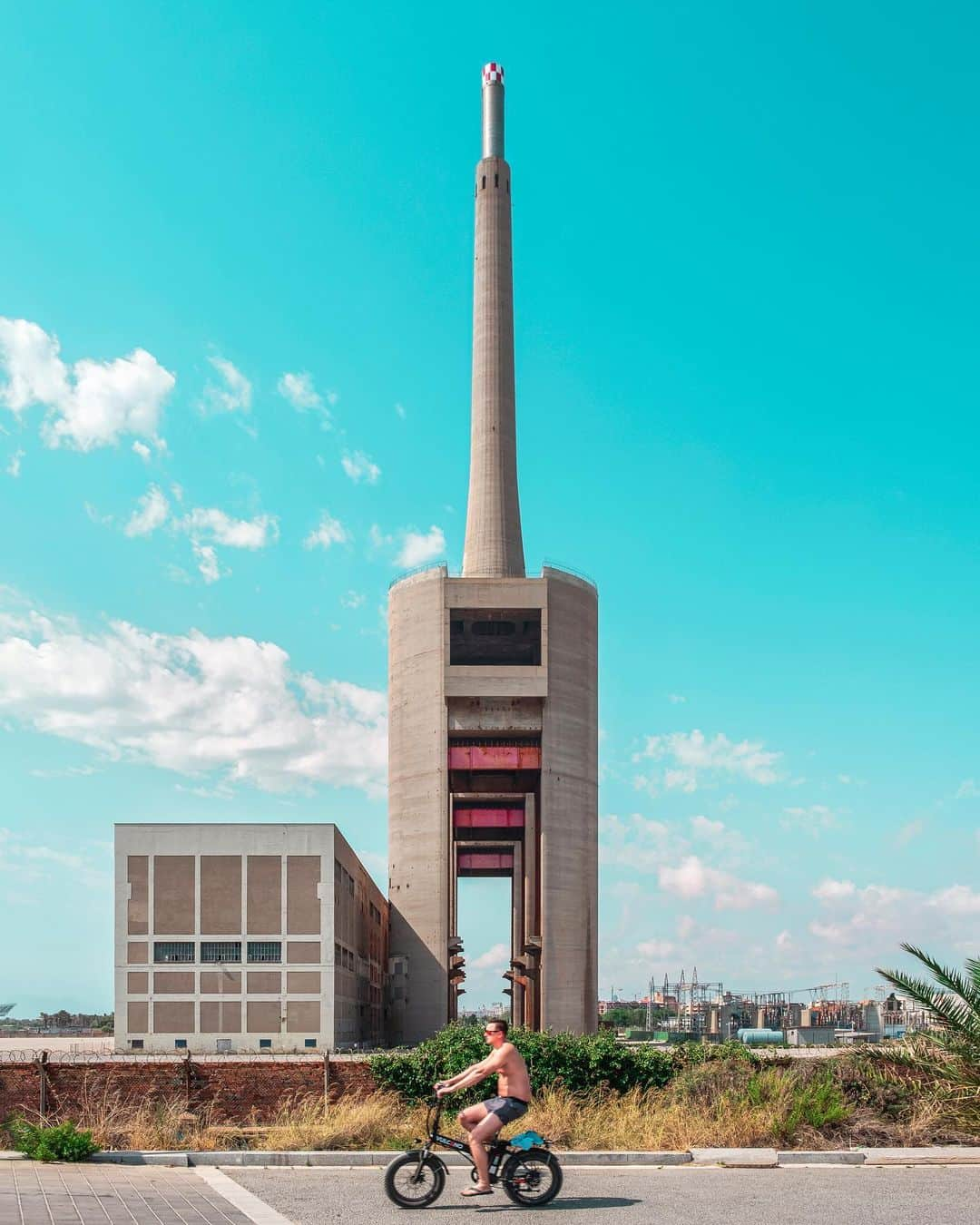 Nicanor Garcíaさんのインスタグラム写真 - (Nicanor GarcíaInstagram)「Frozen tornadoes | Tornados congelados #nicanorgarcia #travelarchitectures」8月16日 17時30分 - nicanorgarcia