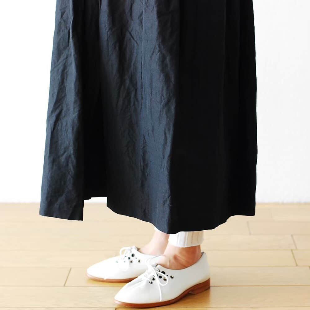 wonder_mountain_irieさんのインスタグラム写真 - (wonder_mountain_irieInstagram)「_ ［#wm_ladies］  TOUJOURS / トゥジュー “Boy's Shirt Dress - HIGH COUNT COTTON TYPEWRITER PAPER CLOTH” ￥42,120- _ 〈online store / @digital_mountain〉 http://www.digital-mountain.net/shopdetail/000000009362/ _ 【オンラインストア#DigitalMountain へのご注文】 *24時間受付 *15時までのご注文で即日発送 *1万円以上ご購入で送料無料 tel：084-973-8204 _ We can send your order overseas. Accepted payment method is by PayPal or credit card only. (AMEX is not accepted)  Ordering procedure details can be found here. >>http://www.digital-mountain.net/html/page56.html _ #トゥジュー  _ 本店：#WonderMountain  blog>> http://wm.digital-mountain.info _ 〒720-0044  広島県福山市笠岡町4-18 JR 「#福山駅」より徒歩10分 (12:00 - 19:00 水曜定休) #ワンダーマウンテン #japan #hiroshima #福山 #福山市 #尾道 #倉敷 #鞆の浦 近く _ 系列店：@hacbywondermountain _」8月16日 17時24分 - wonder_mountain_