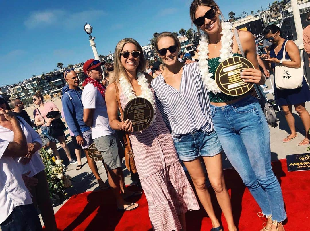 エイプリル・ロスさんのインスタグラム写真 - (エイプリル・ロスInstagram)「#ATeam is officially on the Manhattan Beach Pier FOREVER! ❤️ ⠀⠀ I’m beyond thankful to Donald Sun & the AVP, and the city of Manhattan Beach for being such avid supporters, proponents, and soldiers for our sport! 🚀」8月16日 8時39分 - aprilrossbeach