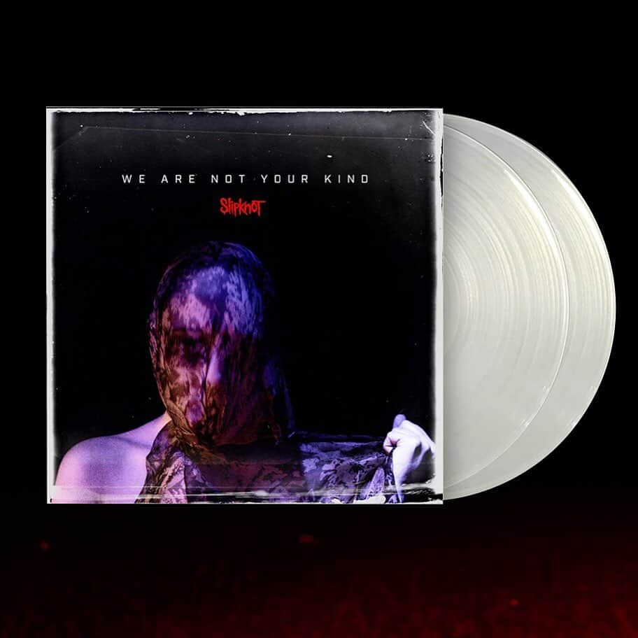 Slipknotさんのインスタグラム写真 - (SlipknotInstagram)「We’ve added a limited edition clear double vinyl of #WeAreNotYourKind plus new merch bundles to slipknotmerch.com. Swipe up in our story.」8月16日 8時51分 - slipknot