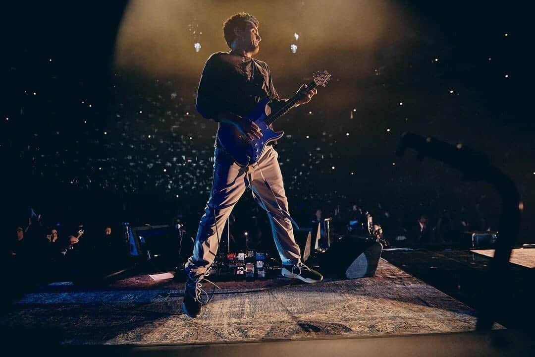 FEAR OF GODさんのインスタグラム写真 - (FEAR OF GODInstagram)「@johnmayer photographed by @daniel in chicago at the united center on august 14, 2019... #AIRFEAROFGOD」8月16日 9時38分 - fearofgod