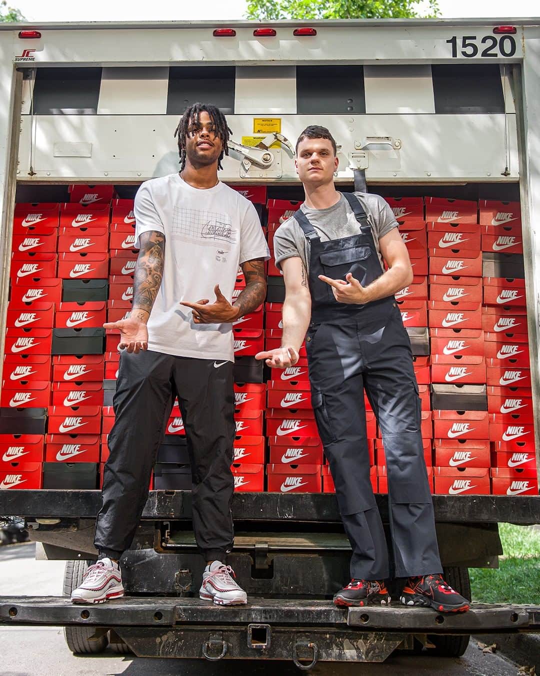 Foot Lockerさんのインスタグラム写真 - (Foot LockerInstagram)「The Coldest. @dloading @maxisnicee  We Live Sneakers. #BecauseSneakers #EvolutionofTheSwoosh ☑️#Nike Script Swoosh Pack, Available Now In-Store and Online」8月16日 9時41分 - footlocker