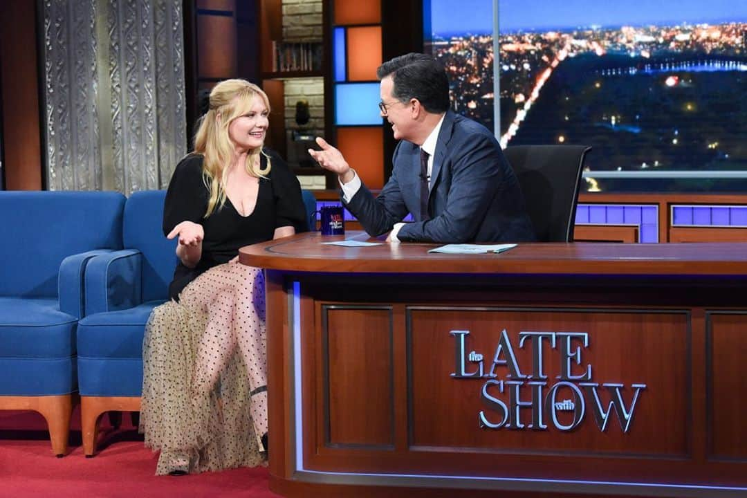 キルスティン・ダンストさんのインスタグラム写真 - (キルスティン・ダンストInstagram)「On @colbertlateshow tonight for @shobecomingagod 🌴💛🐊」8月16日 10時01分 - kirstendunst