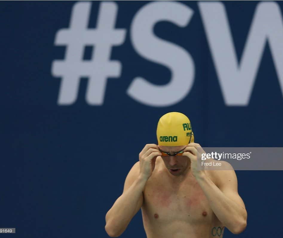 グラント・アーヴァインのインスタグラム：「Singapore World Cup night 1 🥇 100 butterfly 😊」