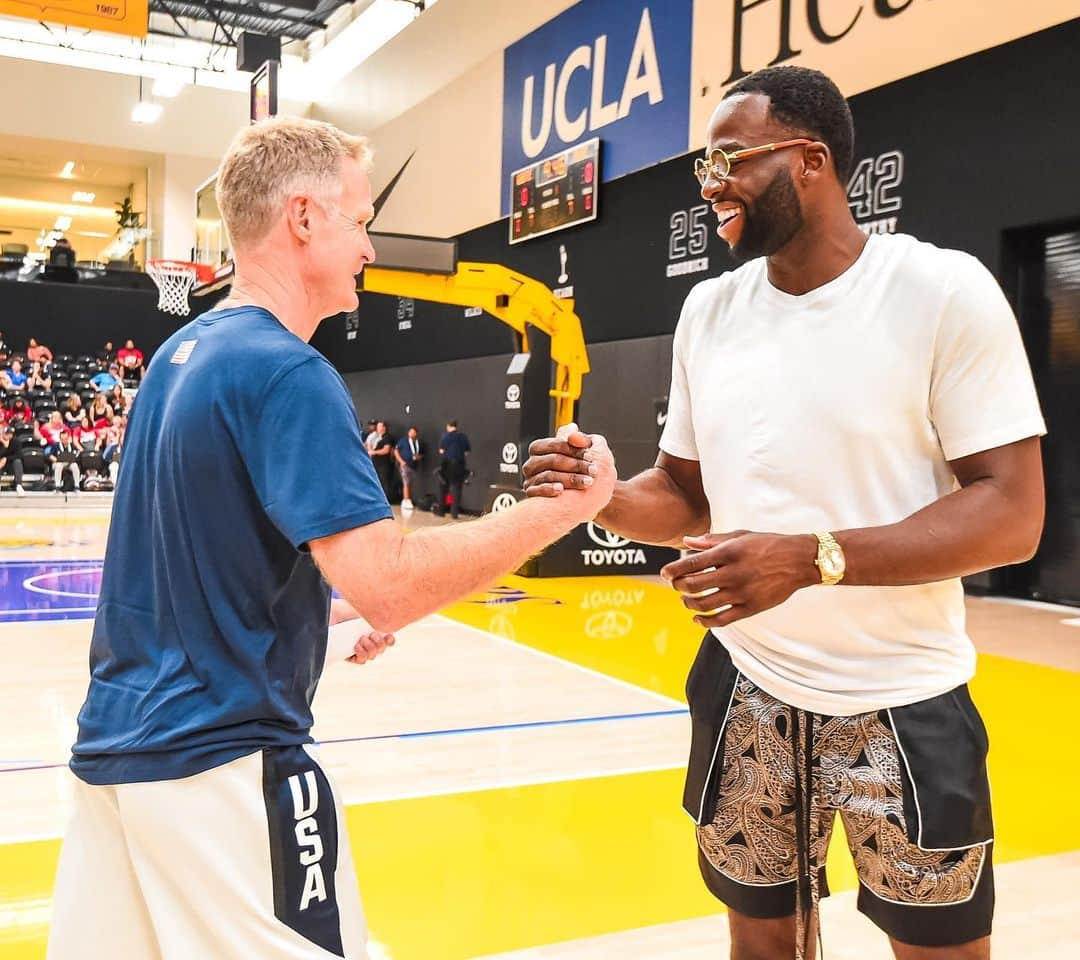 USA Basketballさんのインスタグラム写真 - (USA BasketballInstagram)「Fellas showed some love today #USABMNT」8月16日 10時21分 - usabasketball