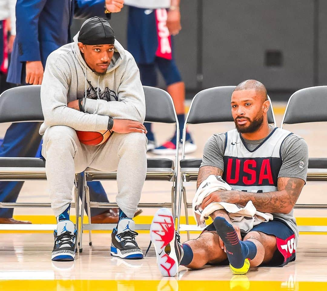 USA Basketballさんのインスタグラム写真 - (USA BasketballInstagram)「Fellas showed some love today #USABMNT」8月16日 10時21分 - usabasketball