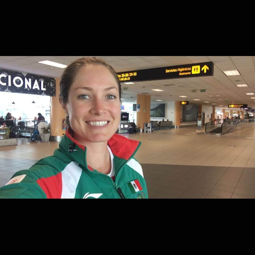 アレハンドラ・ジャネサのインスタグラム：「Gran semana en @lima2019juegos!!! Gracias a todos los que estuvieron pendientes y apoyándonos! 😃❤️🇲🇽⛳️ 4o lugar pero con Hole in One el último día! 🙌 (no hay drinks si no estuvieron 😁😜) un orgullo representar a Mexico siempre. Y ahora a seguirle! 💪 ••• Great week in Peru at the @panamsports games! 4th place but with a hole in one the last day! 164 yds 7iron. And now ready to finish the @road2lpga season strong! #vamos 🇲🇽 #lima2019 #panamgames #golf #lima #limagolfclub #peru #ceviche #fordays 😁#holeinone」