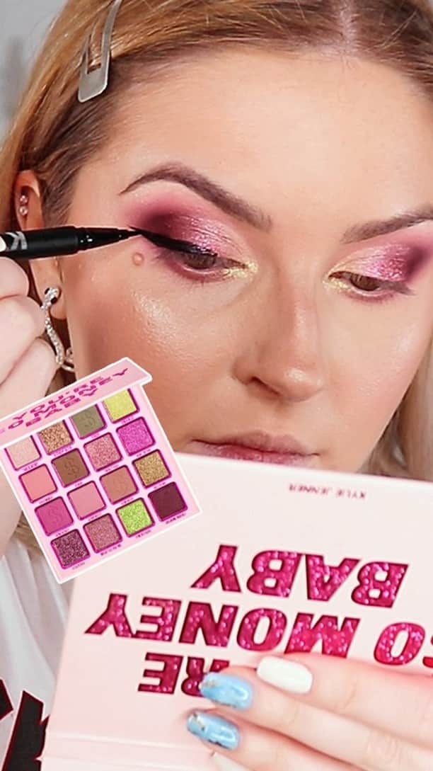 Shannonのインスタグラム：「New from @kyliecosmetics! this one really caught my eye… I love all of the color tones! I filmed a YT video on this look with reviews and swatches of everything so keep an eye out for it! Do you think you’ll be trying anything? My earrings are @lovisajewellery, my tee is @beginningboutique and my lashes are @xobeautyshop panther! What kind of IGTV tutorial do you want to see next? [@monstercat conro - thrill of it] @kyliejenner」