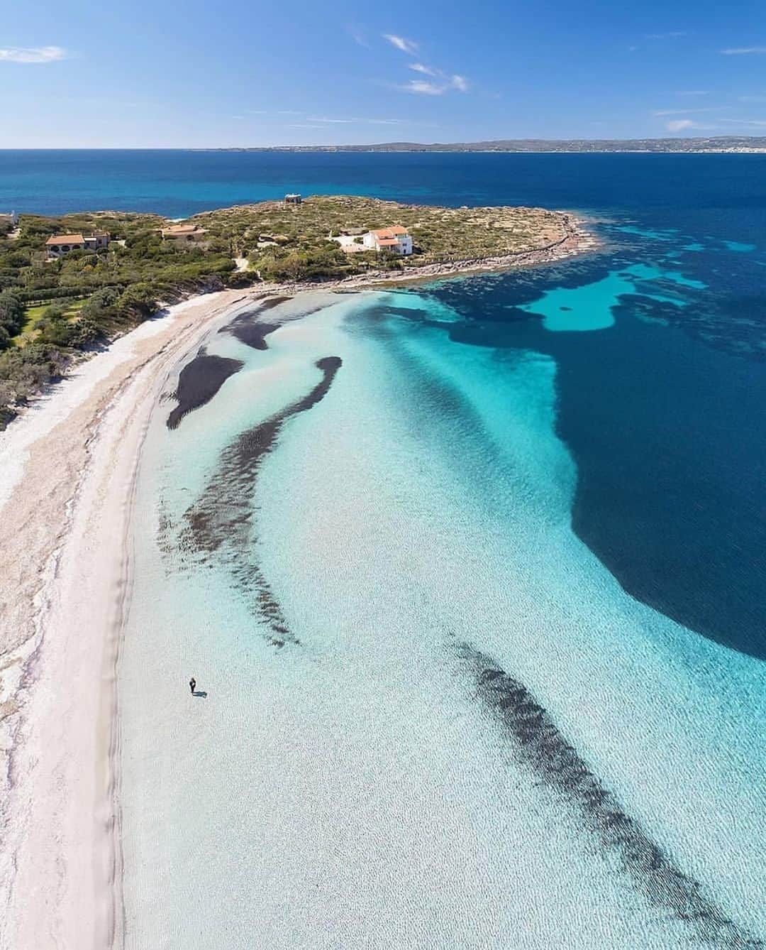 Wonderful Placesさんのインスタグラム写真 - (Wonderful PlacesInstagram)「Sardinia - Italy ✨😍😍😍✨ . Pictures by ✨✨@marklions✨✨ #wonderful_places for a feature ❤️」8月16日 12時24分 - wonderful_places