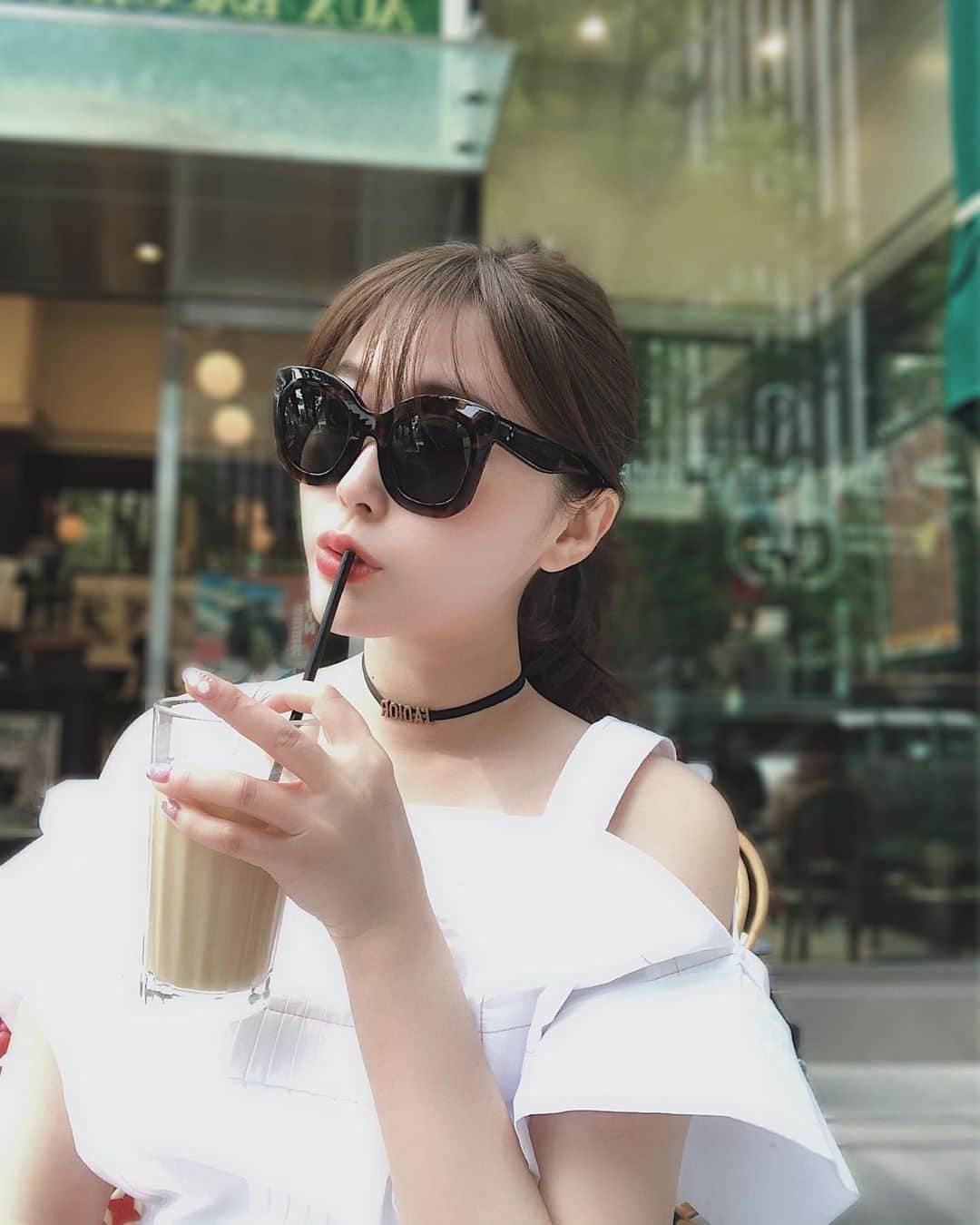 藤川沙弥のインスタグラム：「𓂃𓂂𓅯﻿ ﻿ 台風大丈夫でしたか😨？﻿ ﻿ 大阪は昨日は大雨凄かったけど﻿ 今日は晴れました🕊☀️﻿ ﻿ お盆休みも終盤〜﻿ 今日は何しようかな🌿﻿ ﻿ ﻿ ﻿ ﻿ ﻿」