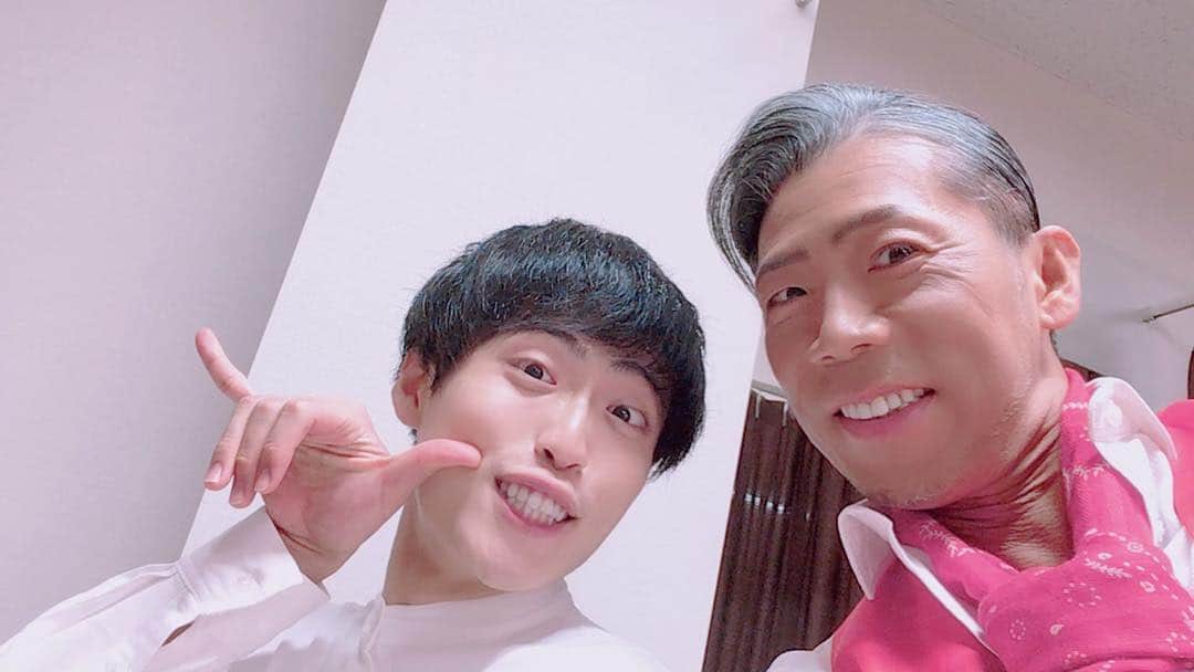 火口秀幸のインスタグラム：「さて、#KEREN  間もなく🤩🤩 #吉本坂46 #RED  #池田直人 #HIDEBOH」