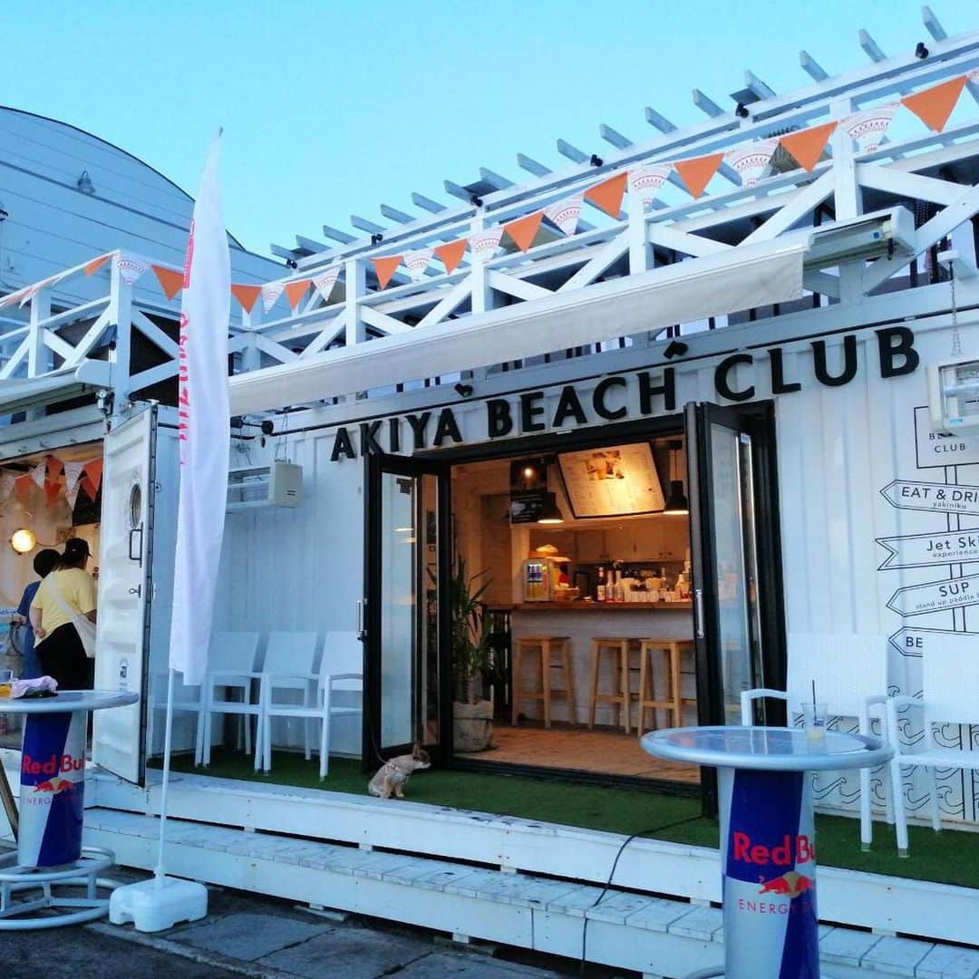 MAYUMIのインスタグラム：「8/17（Sat）  DJ TIME  14:00-16:00 【葉山 AKIYA BEACH CLUB】  @akiya_beach_club  https://akiya-beachhouse.jimdo.com  https://www.instagram.com/akiya_beach_club/  神奈川県横須賀市秋谷2-6  雨の場合はキャンセル☂️ →当日の天気で判断致します。その際はご了承ください。  DEEP HOUSE Tropical HOUSE CHILL  REGGAE R&B HIPHOP etc..」