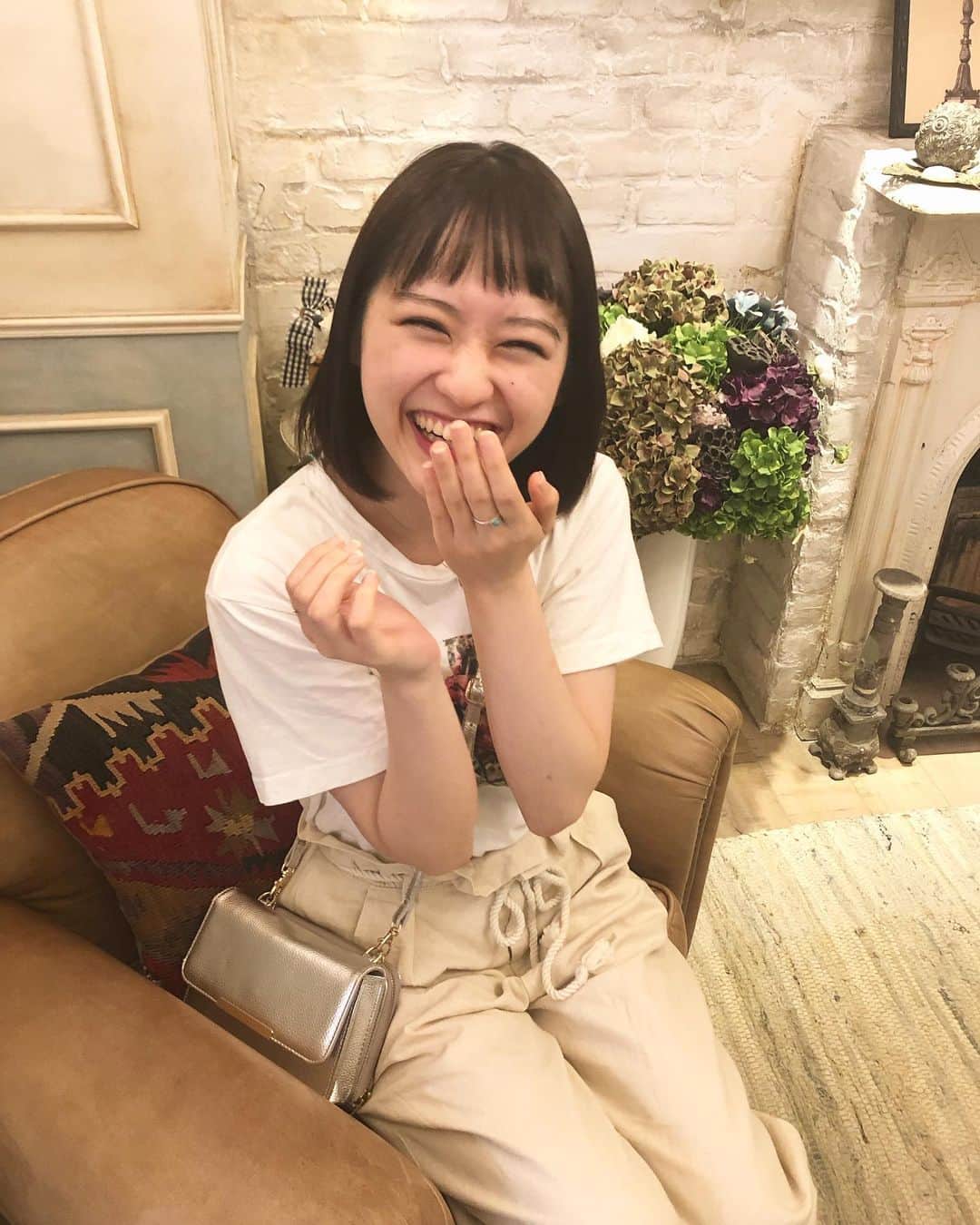 のインスタグラム：「今日も一日頑張りましょ〜〜☺︎ リングはねー、渋谷の雑貨屋さんで手に入れた✌︎」