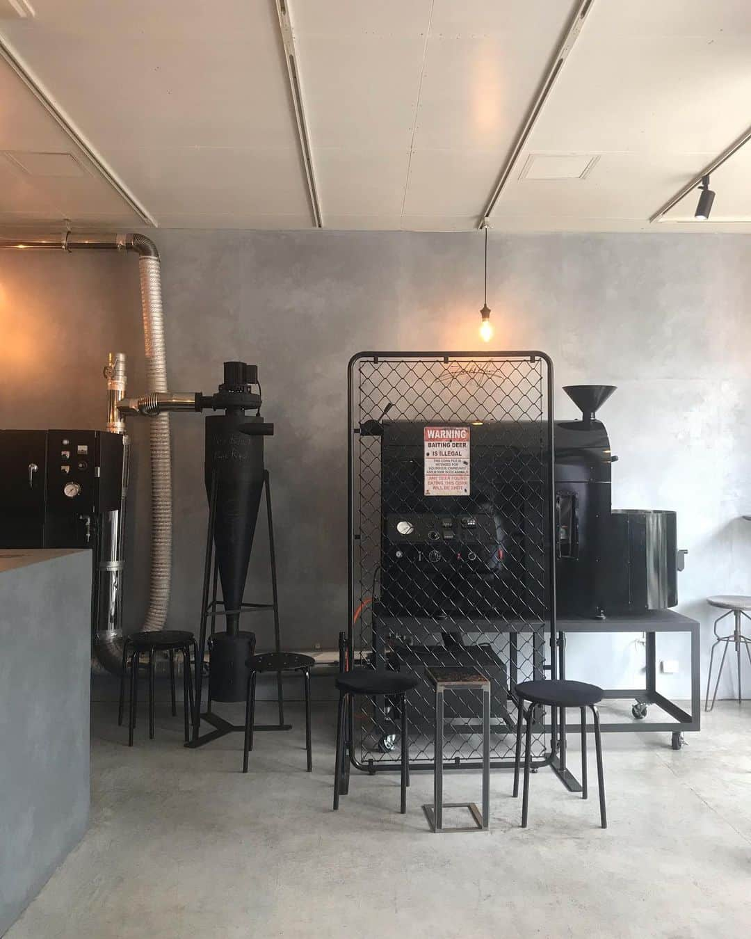 goodcoffeemeさんのインスタグラム写真 - (goodcoffeemeInstagram)「We had another great time at Red Poison today. Lots of delicious coffee to discover, lots of friendly customers! Thank you! @vja  #redpoisoncoffee」8月16日 14時35分 - goodcoffeeme