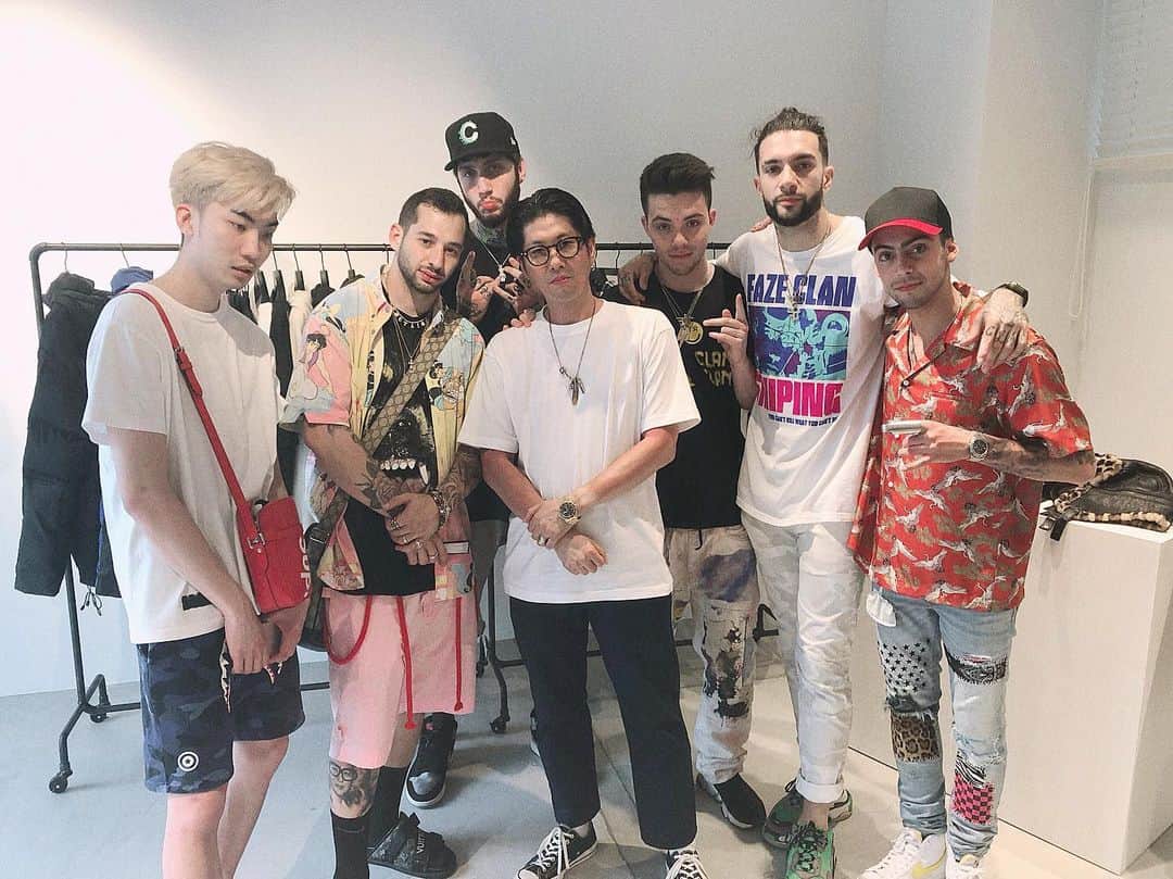 小川哲史のインスタグラム：「@fazeclan Thank you for coming🙏✨ #fazeclan  #ldhapparel」