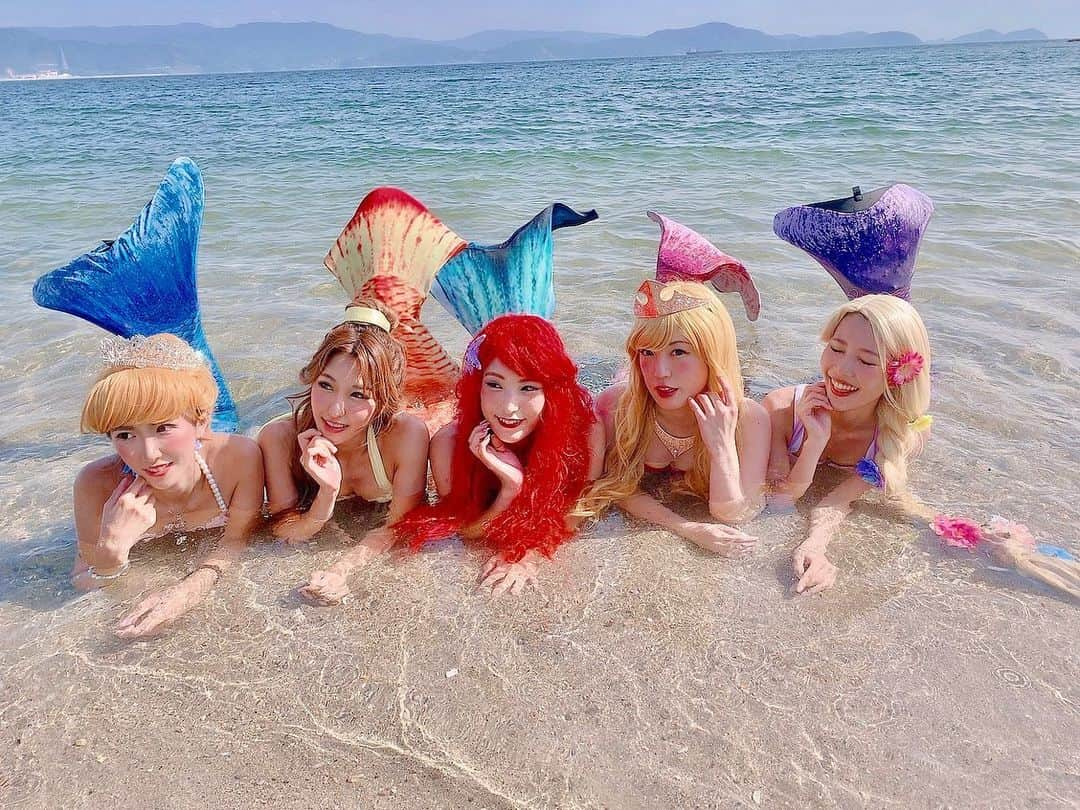 鳳ゆまさんのインスタグラム写真 - (鳳ゆまInstagram)「. #mermaid 🧜‍♀️👑 #disneyprincess . . #人魚 #ディズニープリンセス #ディズニー  #アリエル #シンデレラ #オーロラ姫 #ベル #コスプレ」8月16日 15時47分 - yumangerion06