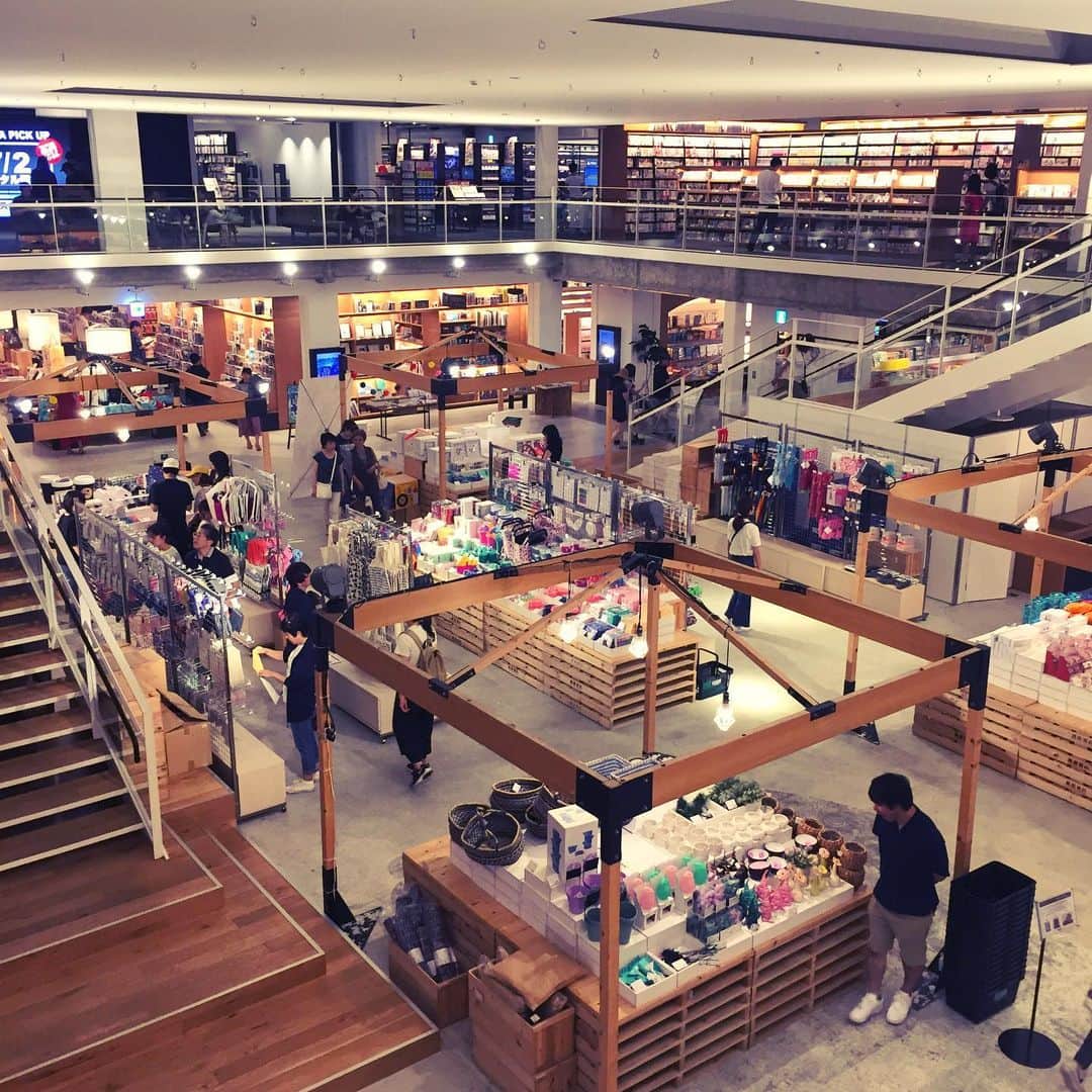 滝本竜彦のグルメインスタ