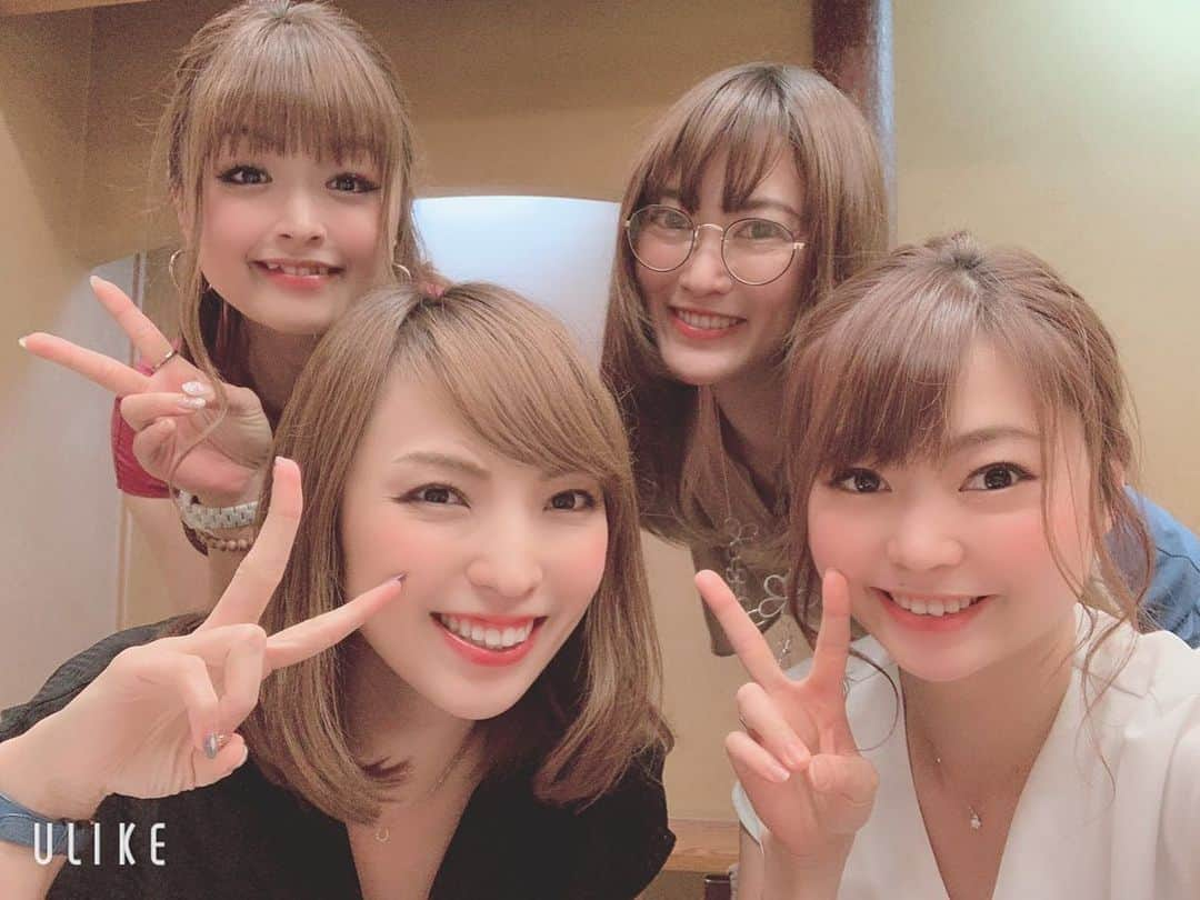 鈴木理沙さんのインスタグラム写真 - (鈴木理沙Instagram)「久しぶりの4人の時間はあっという間でした❤️❤️❤️❤️ 次回が待ち遠しい〜よ〜💕 #けあきちゃん #優勝おめでとう会 #きみりなけあきりさ #久しぶりに4人揃った #美味しかった〜 #楽しかった〜 #幸せ時間 #次回が待ち遠しいよ〜 #早く来ないかな #ノドグロさいこー #天使の海老ちゃん #トロたくとガリがやめられない #雲丹ぃ〜😍 #また行きたーい」8月17日 1時27分 - risasuzuki0929