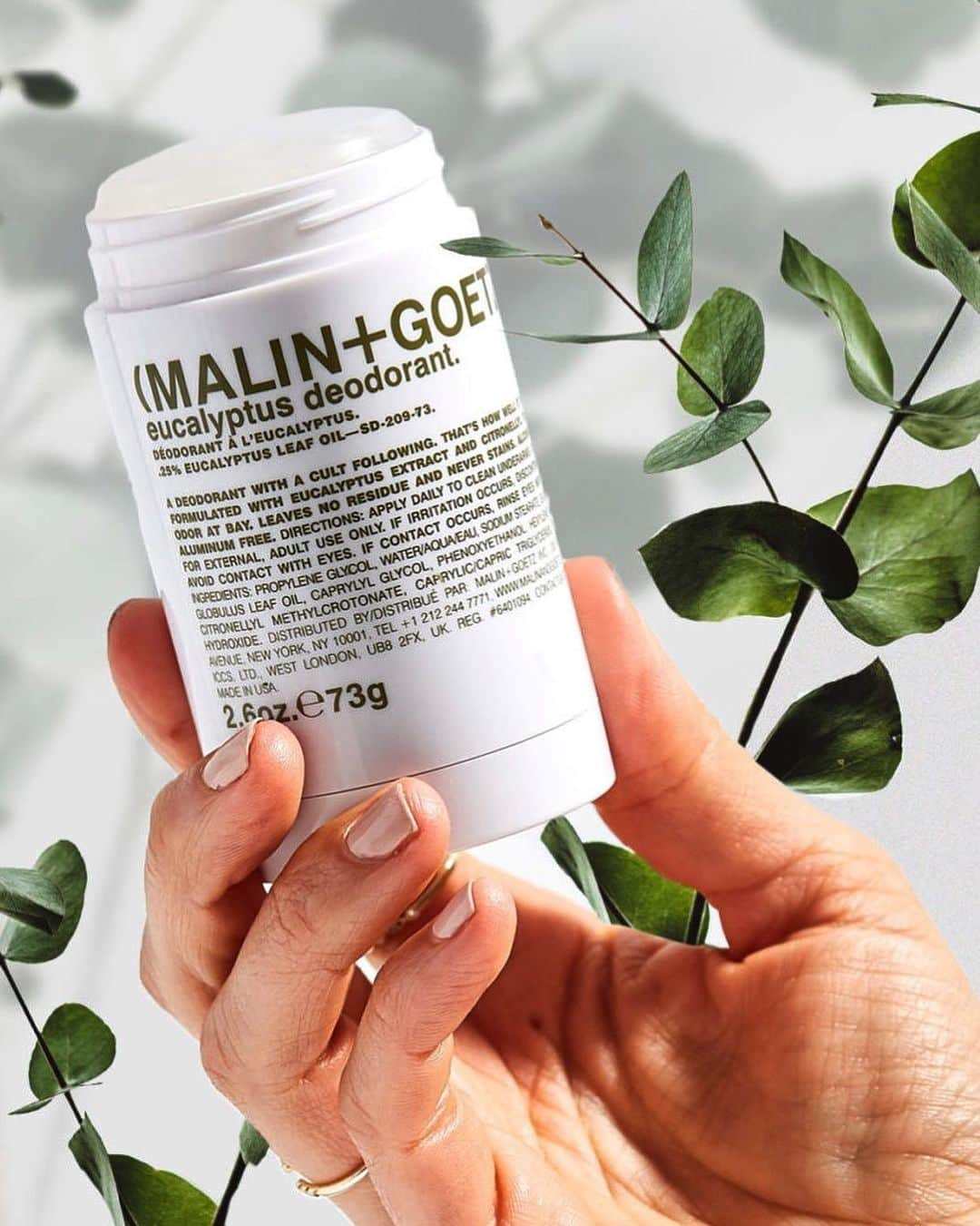 barneysnyofficialさんのインスタグラム写真 - (barneysnyofficialInstagram)「Did you know that @malinandgoetz’s Eucalyptus deodorant not only kills microorganisms, but also works as an insect repellent while still keeping you fresh throughout the summer heat? If that’s not enough, head to #TheWindow for the top 10 reasons you should make the switch to natural deodorant immediately.」8月17日 1時28分 - barneysny