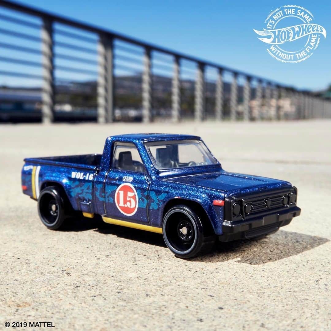 Hot Wheelsさんのインスタグラム写真 - (Hot WheelsInstagram)「We’re loving everything about the casting of the Mazda REPU from the NIGHTBURNERZ® mini-collection. #HotWheels #Mazda」8月17日 1時30分 - hotwheelsofficial