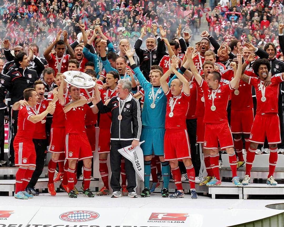 バスティアン・シュヴァインシュタイガーさんのインスタグラム写真 - (バスティアン・シュヴァインシュタイガーInstagram)「Finally @bundesliga_en again. Good luck @fcbayern!  Endlich wieder #Bundesliga. Viel Erfolg @fcbayern!」8月17日 2時39分 - bastianschweinsteiger