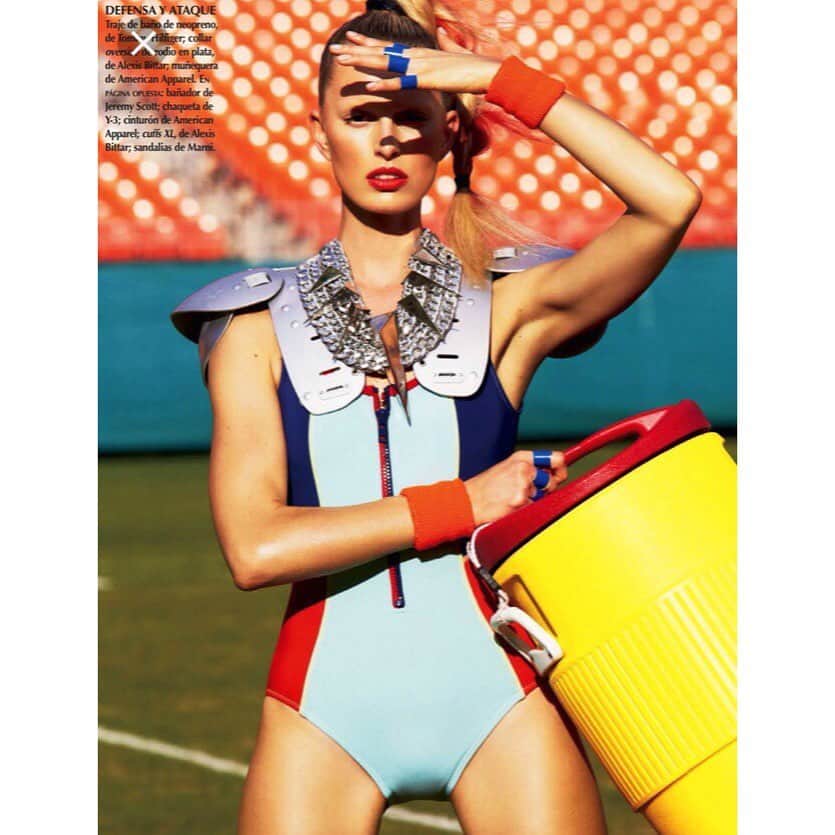 カロリナ・クルコヴァさんのインスタグラム写真 - (カロリナ・クルコヴァInstagram)「VOGUE MEXIKO 2014 by @david_roemer 🔥 #training #shooting💪 what’s your favourite workout? 😍 #KK #sport #fashion」8月17日 2時46分 - karolinakurkova