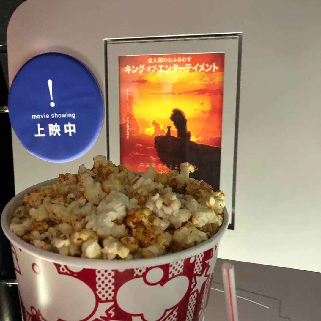 山口祥行のインスタグラム：「しんぱーいないさぁーっ‼️（笑） #ライオンキング」