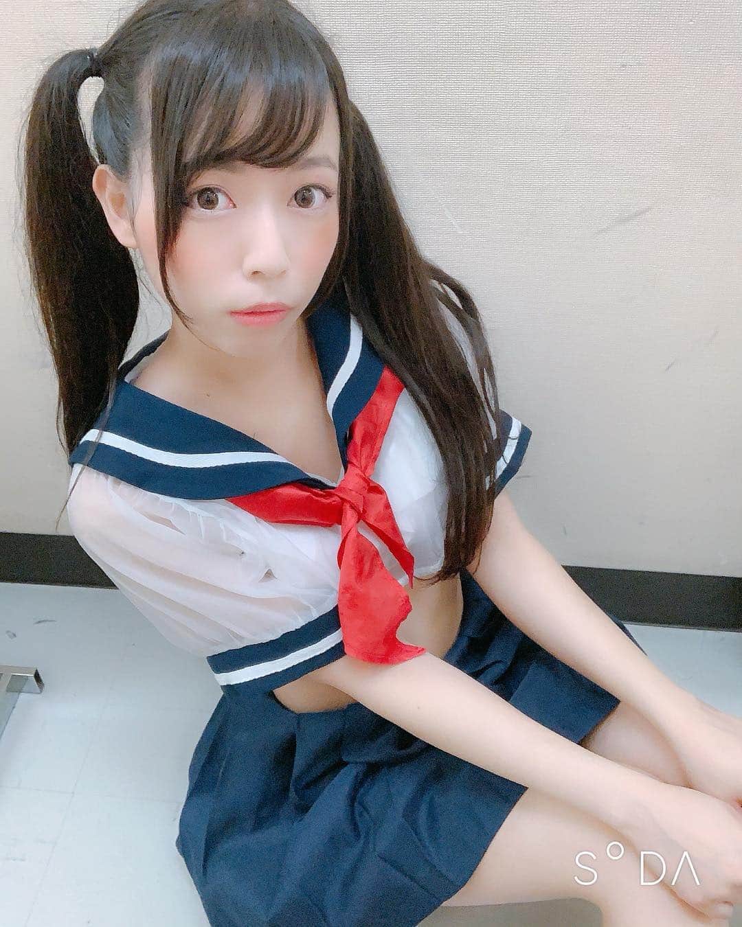 のインスタグラム：「「先輩……っ♥」﻿ ﻿ ﻿ #グラドル #アイドル #コスプレ  #制服  #透けセーラー #写真すきな人と繋がりたい  #制服诱惑 #グラビア #セーラー服 #撮影会モデル #撮影会」