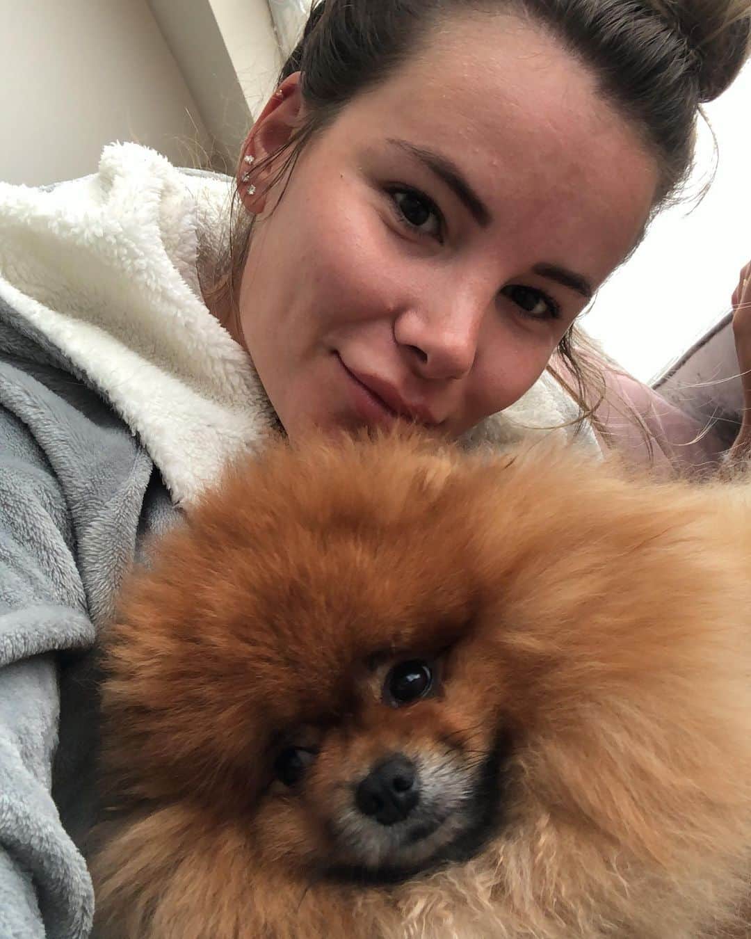 ジョージア・コウソウロウのインスタグラム：「Reunited with my baby 🐒」