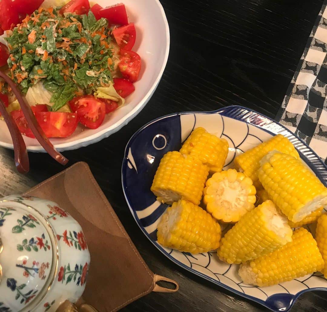 鎮西寿々歌さんのインスタグラム写真 - (鎮西寿々歌Instagram)「あ〜野菜  とうもろこしの食べ方に性格出るって聞いたことある。🌽私はもちろん、、、」8月16日 18時41分 - tarasuzuka24