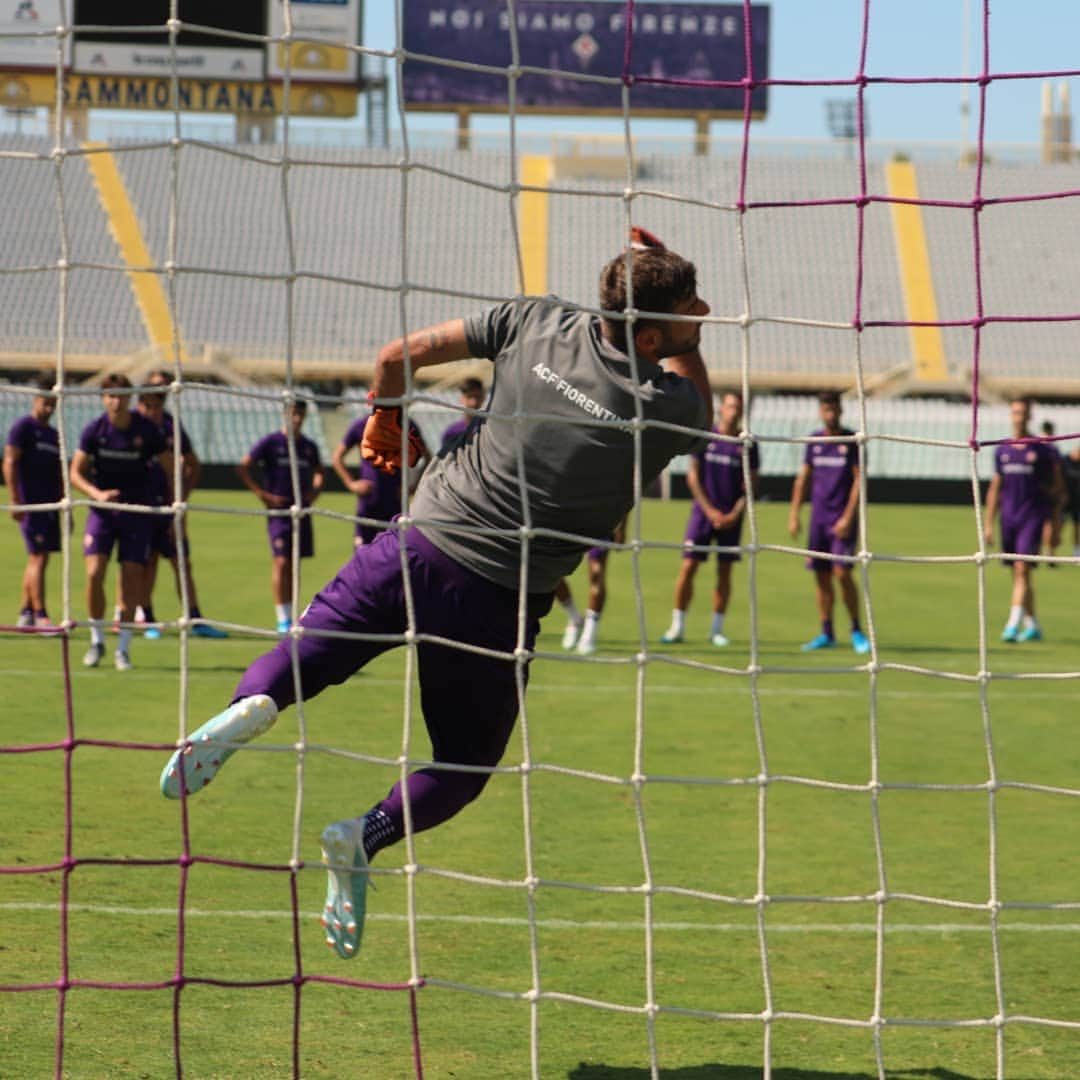 ACFフィオレンティーナさんのインスタグラム写真 - (ACFフィオレンティーナInstagram)「🏆Verso #FiorentinaMonza ⚽️ Allenamento al Franchi #CoppaItalia #ForzaViola  #QuestaÈFirenze 🇺🇲 On sunday first 'Coppa Italia' official match #Fiorentina vs #Monza .」8月16日 18時59分 - acffiorentina