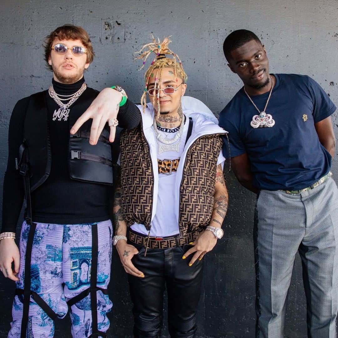 HYPEBEASTさんのインスタグラム写真 - (HYPEBEASTInstagram)「@hypebeastmusic: @murdabeatz has recruited @lilpump and @sheckwes for a playful new music video for their collaborative track “Shopping Spree.” Head to the link in our bio to watch the trio buy everything they see, including a baby.⁠ Photo: Evan Hammerman」8月16日 19時20分 - hypebeast
